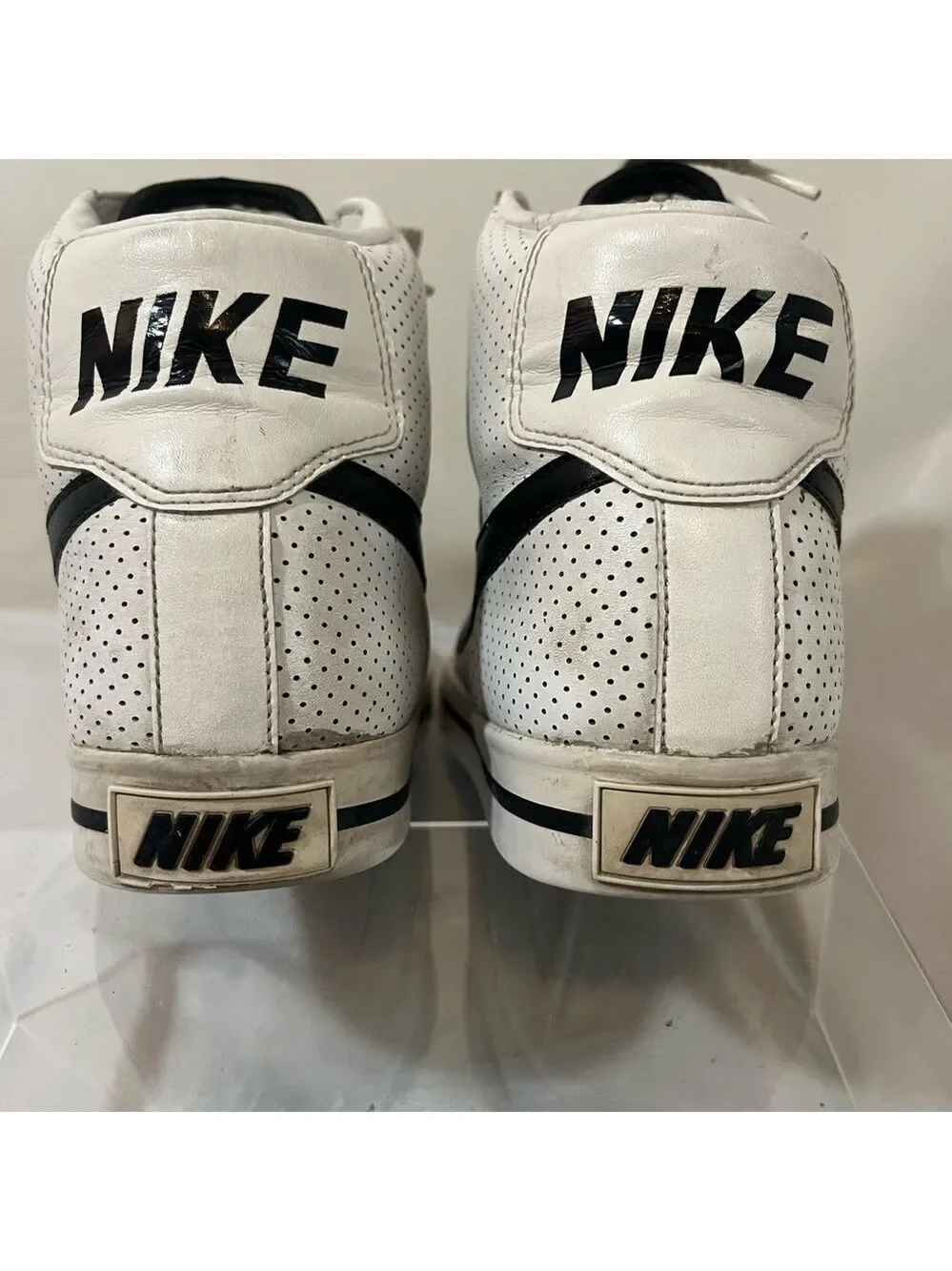 Nike high perforated Blazer White